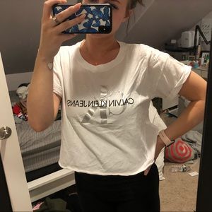 White Classic Calvin Klein Cropped Tee